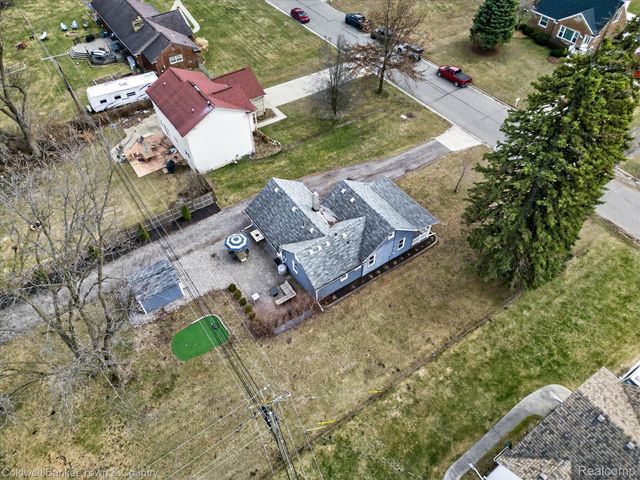 29204 Bretton Street, Livonia, MI 48152