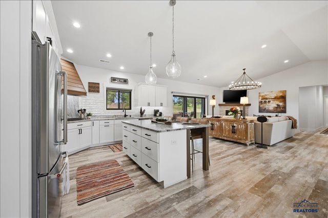 11805 VALLEY VIEW CIRCLE, Spearfish, SD 57783