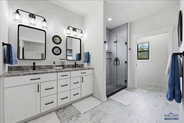 11805 VALLEY VIEW CIRCLE, Spearfish, SD 57783