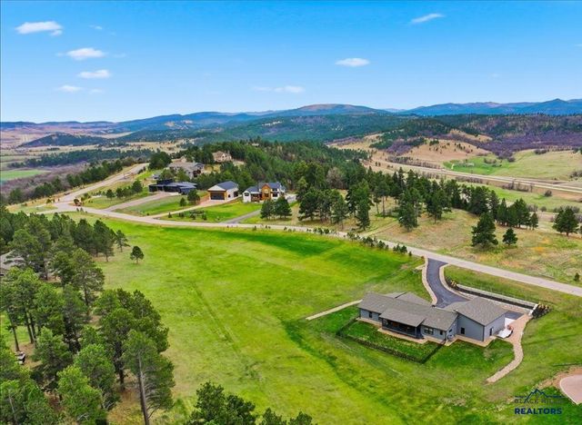 11805 VALLEY VIEW CIRCLE, Spearfish, SD 57783