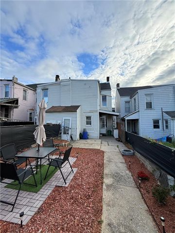 105 Bradford Street, Allentown City, PA 18109