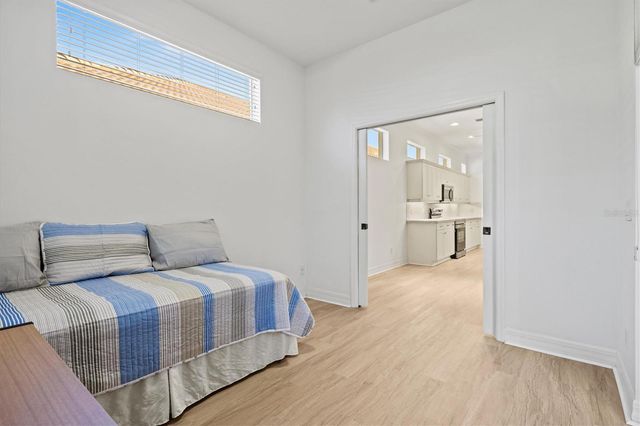 121 AMORA AVENUE, Venice, FL 34285