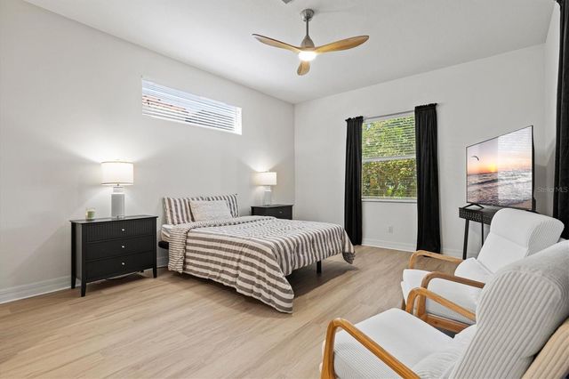 121 AMORA AVENUE, Venice, FL 34285