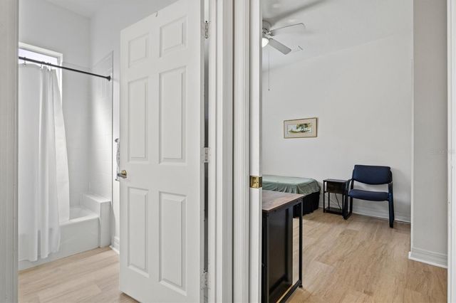 121 AMORA AVENUE, Venice, FL 34285