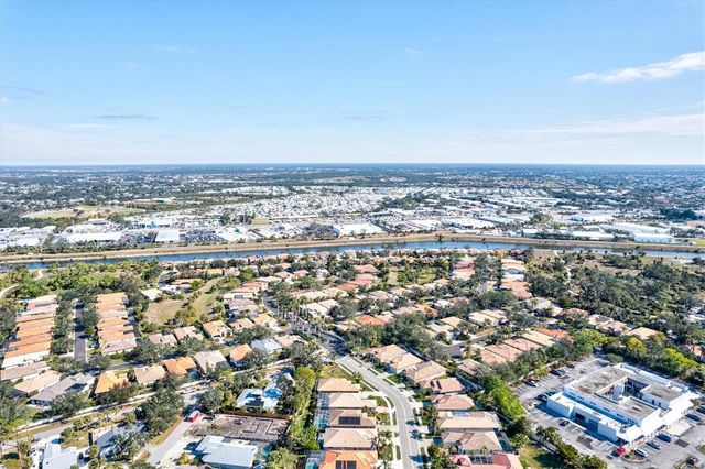 121 AMORA AVENUE, Venice, FL 34285