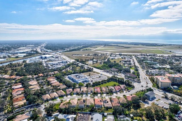 121 AMORA AVENUE, Venice, FL 34285