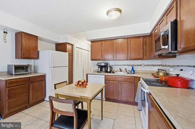 1809 E FAIRMOUNT AVE, Baltimore, MD 21231