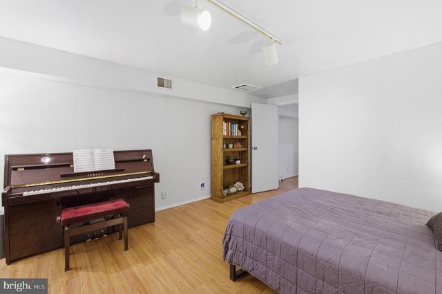 1809 E FAIRMOUNT AVE, Baltimore, MD 21231