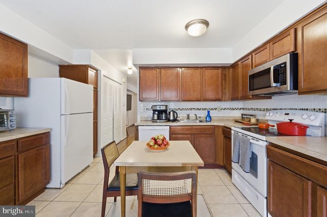 1809 E FAIRMOUNT AVE, Baltimore, MD 21231