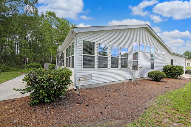 627 Woodholme Dr., Conway, SC 29526