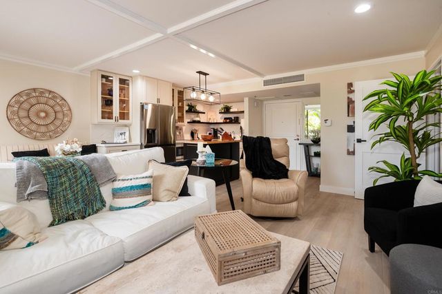 24055 PASEO DEL LAGO 155, Laguna Woods, CA 92637