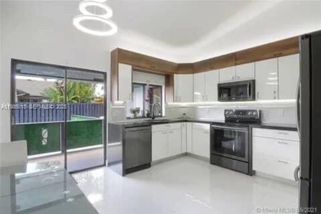 270 SE 7th St 270, Dania Beach, FL 33004