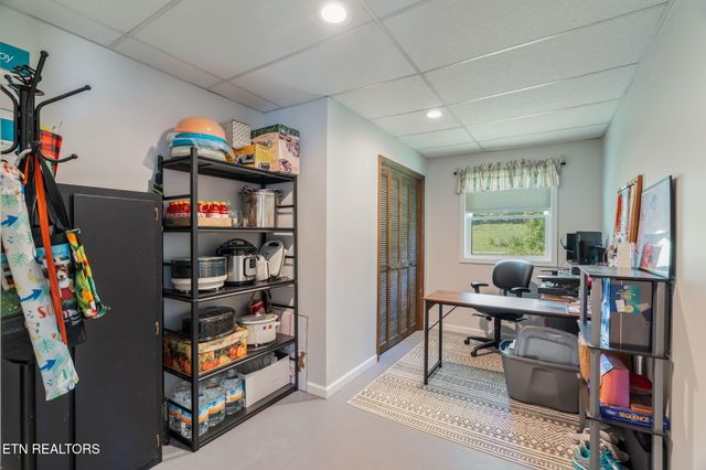 209 Strawberry Lane, Caryville, TN 37714