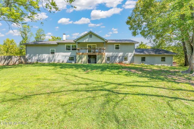 209 Strawberry Lane, Caryville, TN 37714