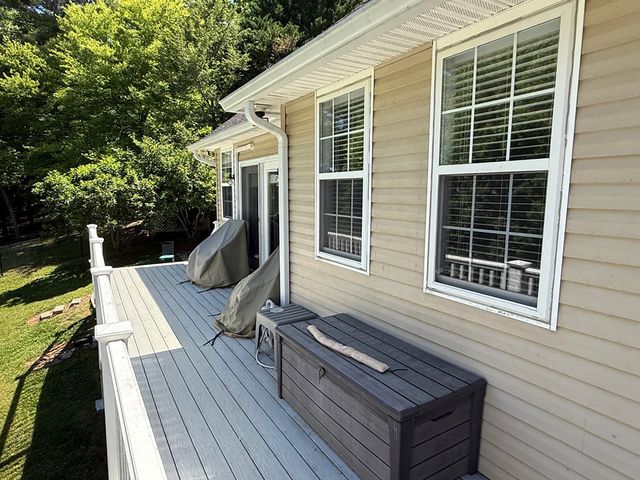 77 Settawig Trace, Brasstown, NC 28902