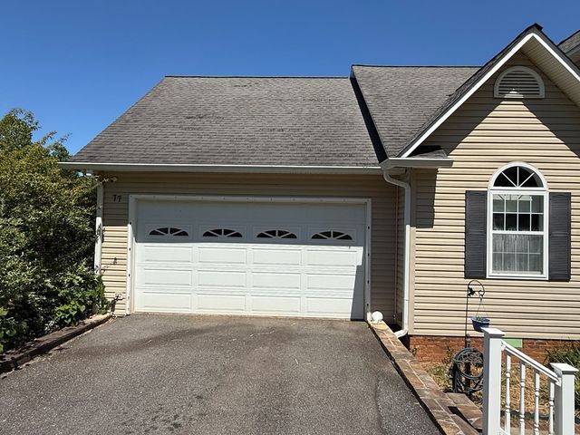 77 Settawig Trace, Brasstown, NC 28902