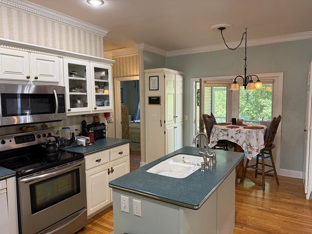 77 Settawig Trace, Brasstown, NC 28902