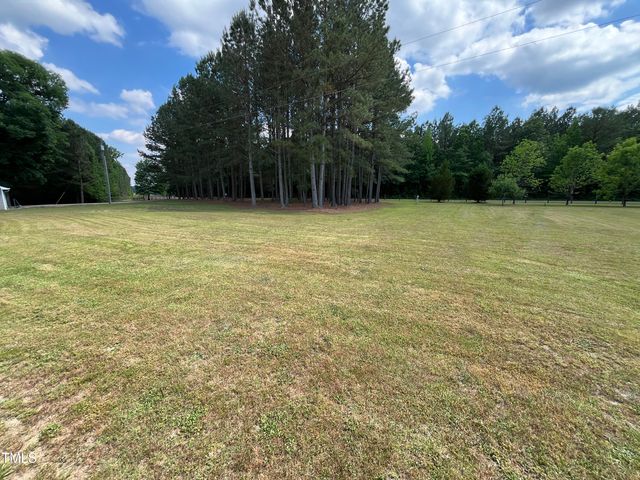 2483 Mcneill Hobbs Road, Bunnlevel, NC 28323