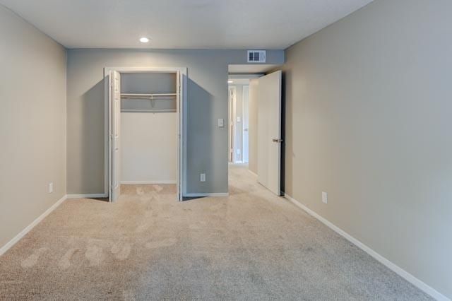 4157 Roanoke Road 12, Kansas City, MO 64111