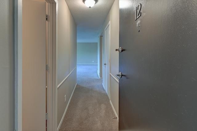 4157 Roanoke Road 12, Kansas City, MO 64111