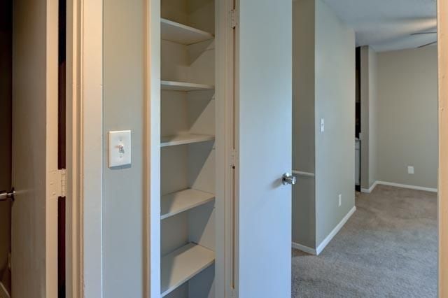 4157 Roanoke Road 12, Kansas City, MO 64111