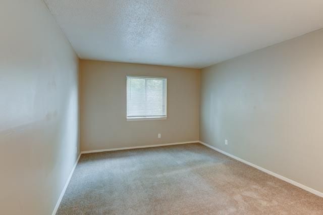 4157 Roanoke Road 12, Kansas City, MO 64111