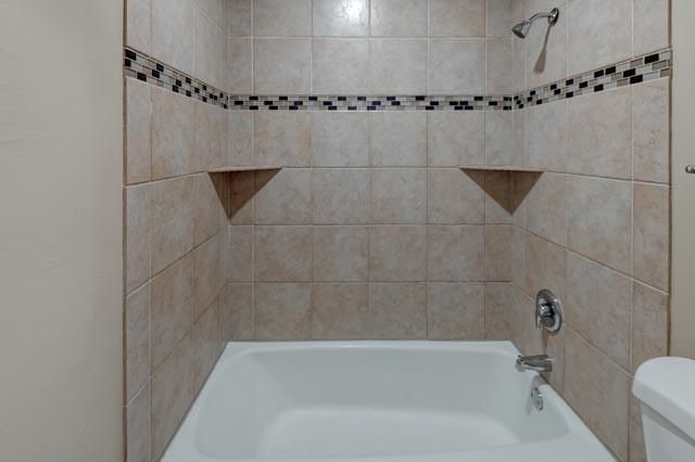 4157 Roanoke Road 12, Kansas City, MO 64111