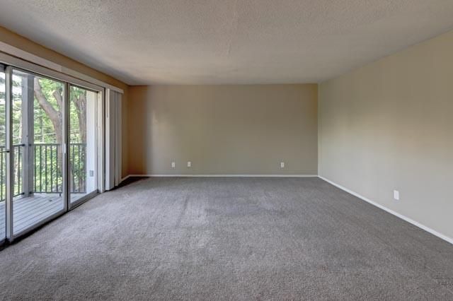 4157 Roanoke Road 12, Kansas City, MO 64111