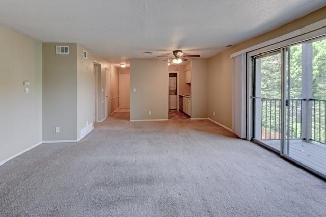 4157 Roanoke Road 12, Kansas City, MO 64111