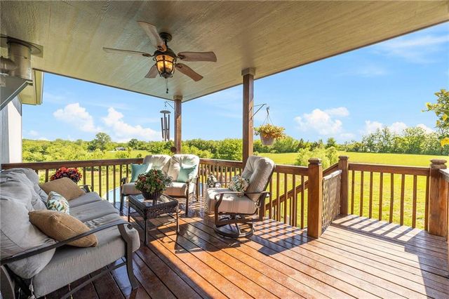 15635 Lovers Lane, Excelsior Springs, MO 64024