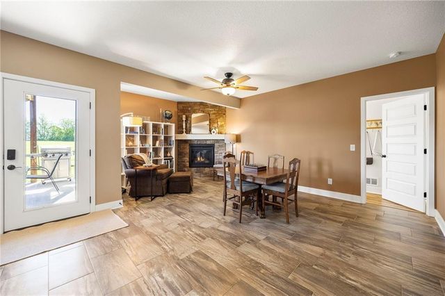 15635 Lovers Lane, Excelsior Springs, MO 64024