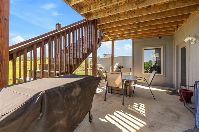 15635 Lovers Lane, Excelsior Springs, MO 64024