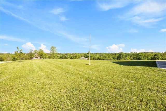 15635 Lovers Lane, Excelsior Springs, MO 64024