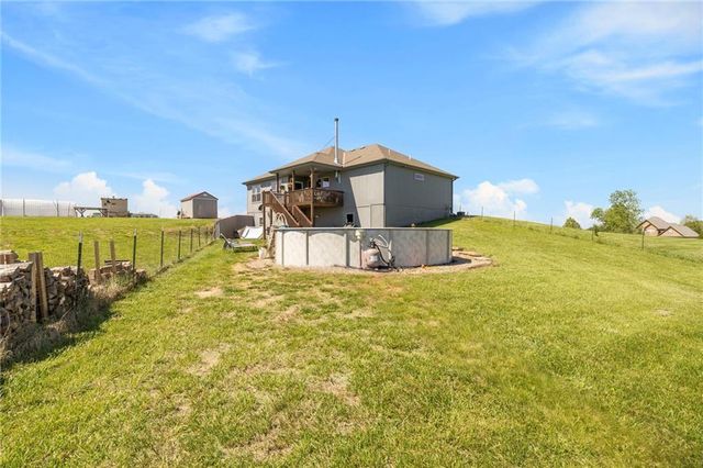 15635 Lovers Lane, Excelsior Springs, MO 64024