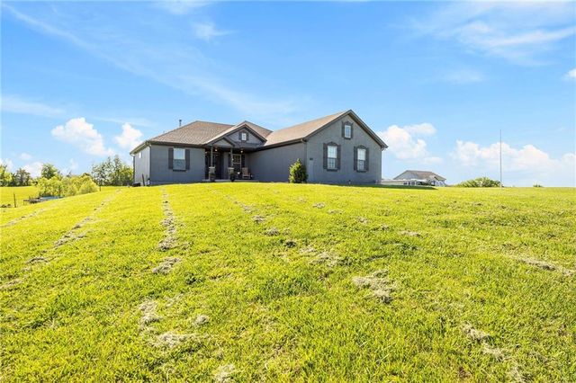 15635 Lovers Lane, Excelsior Springs, MO 64024