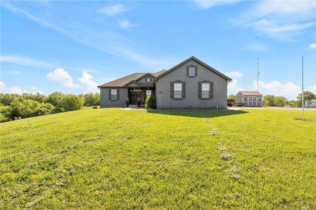 15635 Lovers Lane, Excelsior Springs, MO 64024