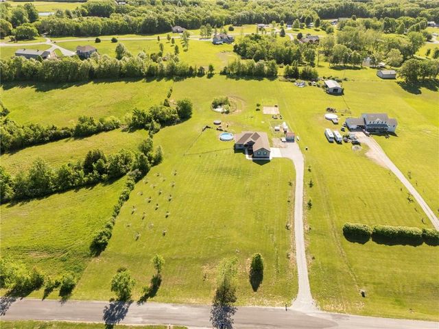 15635 Lovers Lane, Excelsior Springs, MO 64024