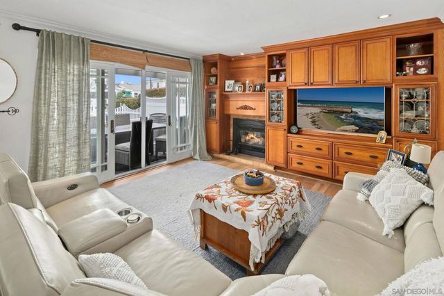 649 I Ave., Coronado, CA 92118
