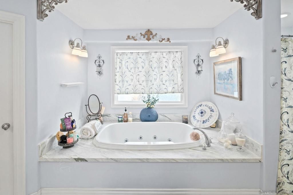 Image 31 of property listing at 649 I, Coronado, CA 92118