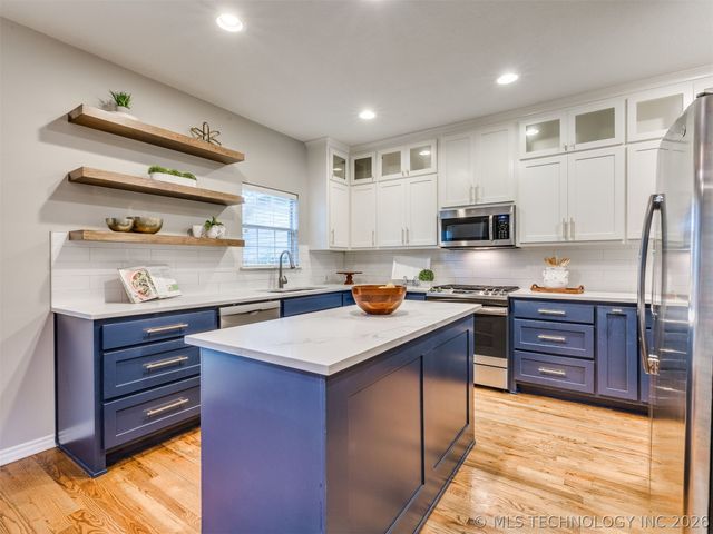1606 S Atlanta Avenue, Tulsa, OK 74104