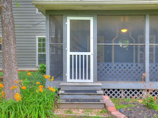 1606 S Atlanta Avenue, Tulsa, OK 74104