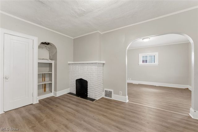974 Lovers Lane, Akron, OH 44306
