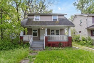 974 Lovers Lane, Akron, OH 44306