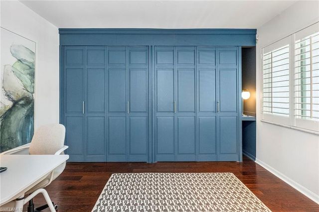 10682 Gulf Shore DR C305, Naples, FL 34108