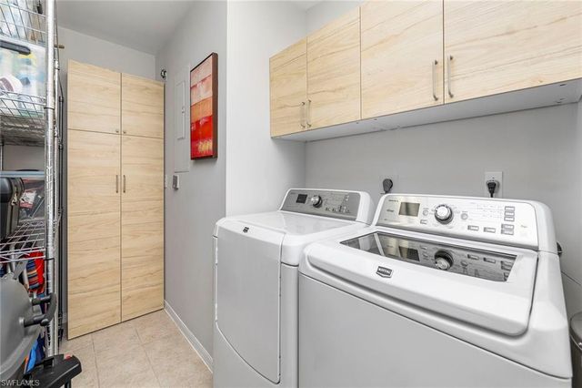 10682 Gulf Shore DR C305, Naples, FL 34108