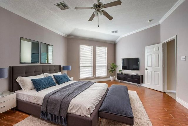 9907 Valance Way, Conroe, TX 77385