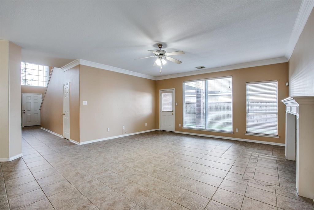 9907 Valance Way, Conroe, TX 77385