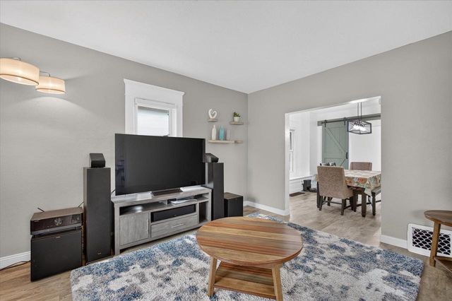 1513 MORROW STREET, Green Bay, WI 54302