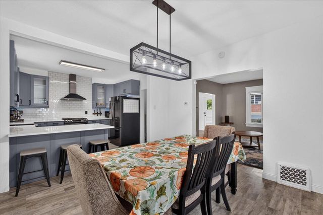 1513 MORROW STREET, Green Bay, WI 54302