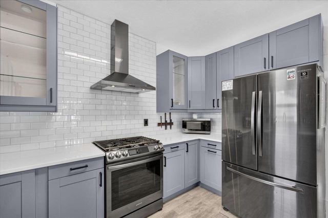 1513 MORROW STREET, Green Bay, WI 54302